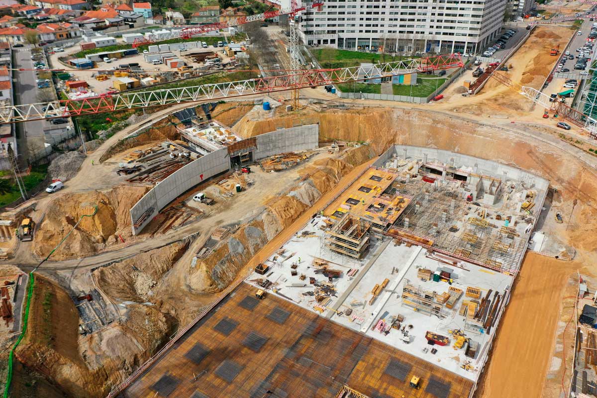 Electrificación de la nueva Línea Rubí del Metro do Porto, tramo: Casa da Música – Santo Ovídio.
