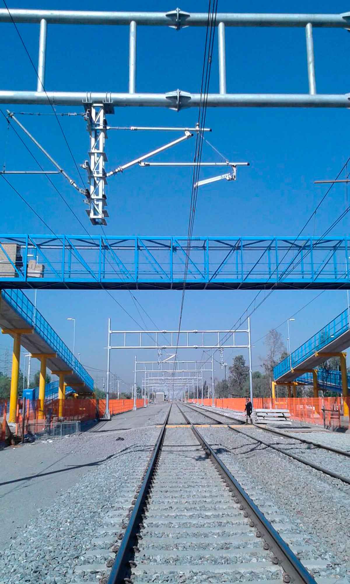 Construcción y montaje de sistema de vías y catenarias. Proyecto de mejoramiento integral de la infraestructura ferroviaria. Tramo: Santiago – Rancagua.