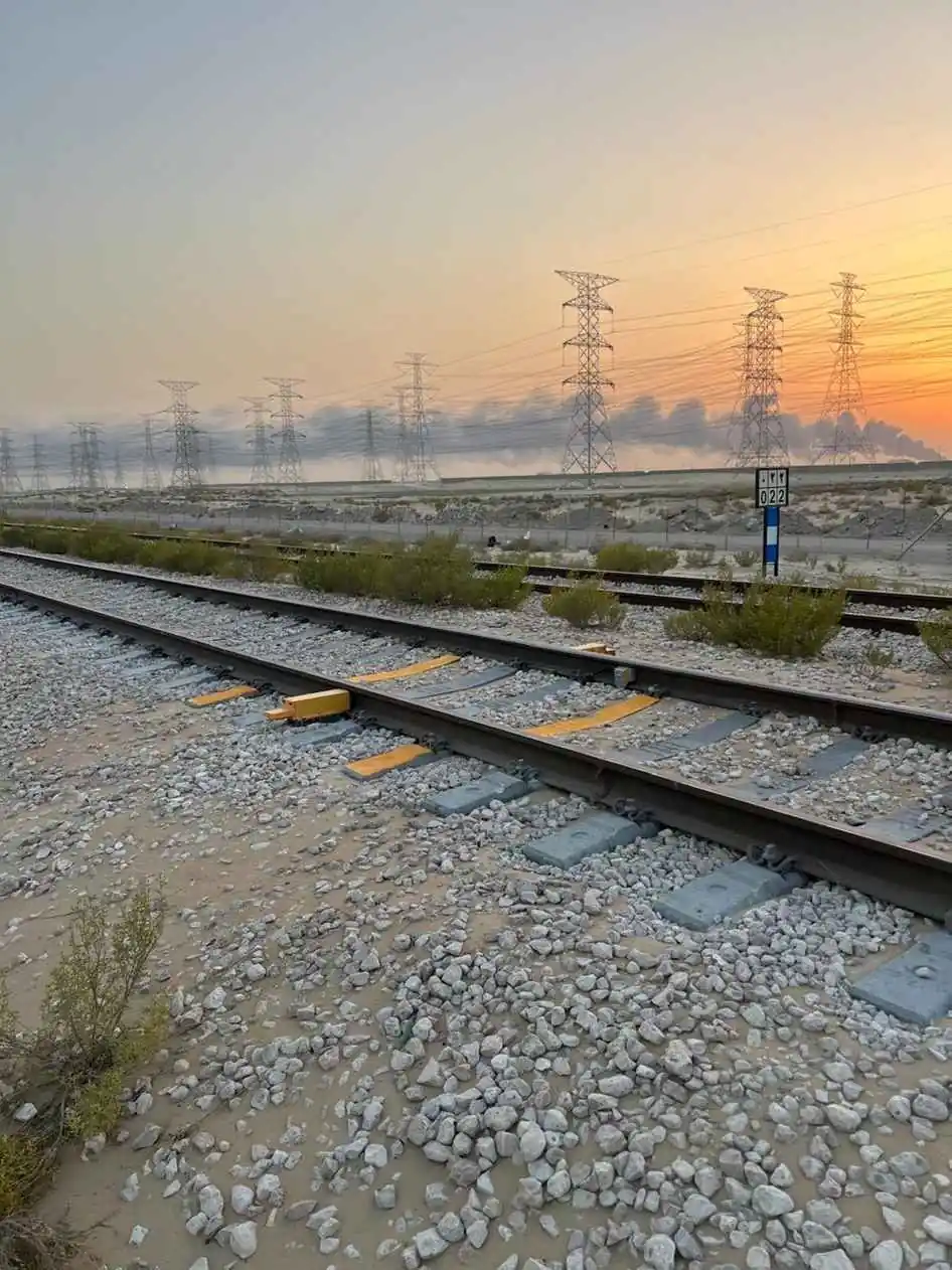 Monitorización inteligente remota de rotura y temperatura de carril.